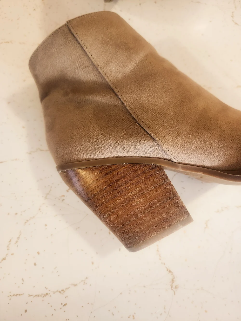 Madden Girl KLICCK Women's Taupe Faux Suede Ankle Booties Size 9.5 Block Heel